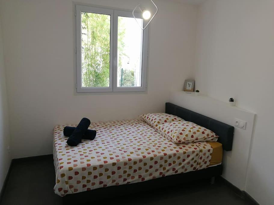 Villa Au Calme Avec Exterieur Et Parking Gratuit Aux Portes D'Aix Et Marseille Emplacement Ideal Exteriör bild