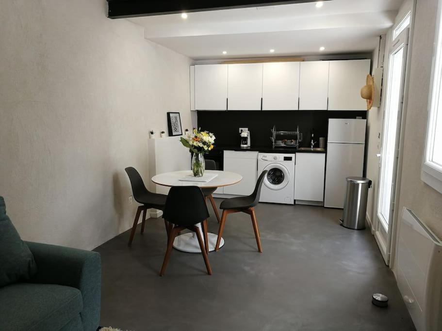 Villa Au Calme Avec Exterieur Et Parking Gratuit Aux Portes D'Aix Et Marseille Emplacement Ideal Exteriör bild